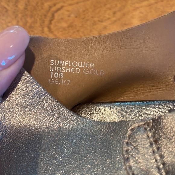 EARTH sandals size 10 - Picture 7 of 8